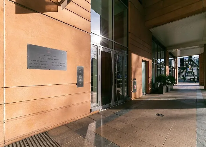 St. Georges Wharf Serviced Apartments By Thesqua.Re